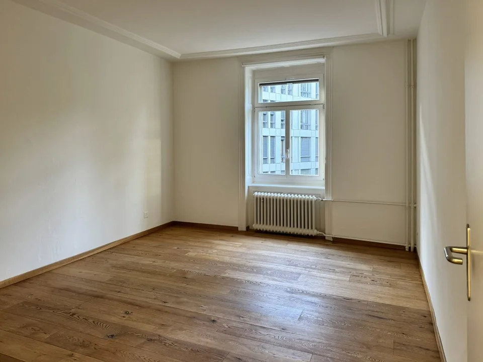 228 m² di ufficio al 3° piano su Seestrasse, Zurigo - in affitto – foto 4 di 4