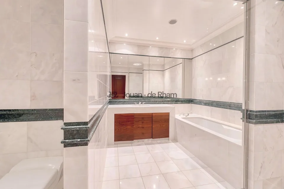 Prächtige Prestige-Wohnung mit Blick auf den See – Foto 9 von 13