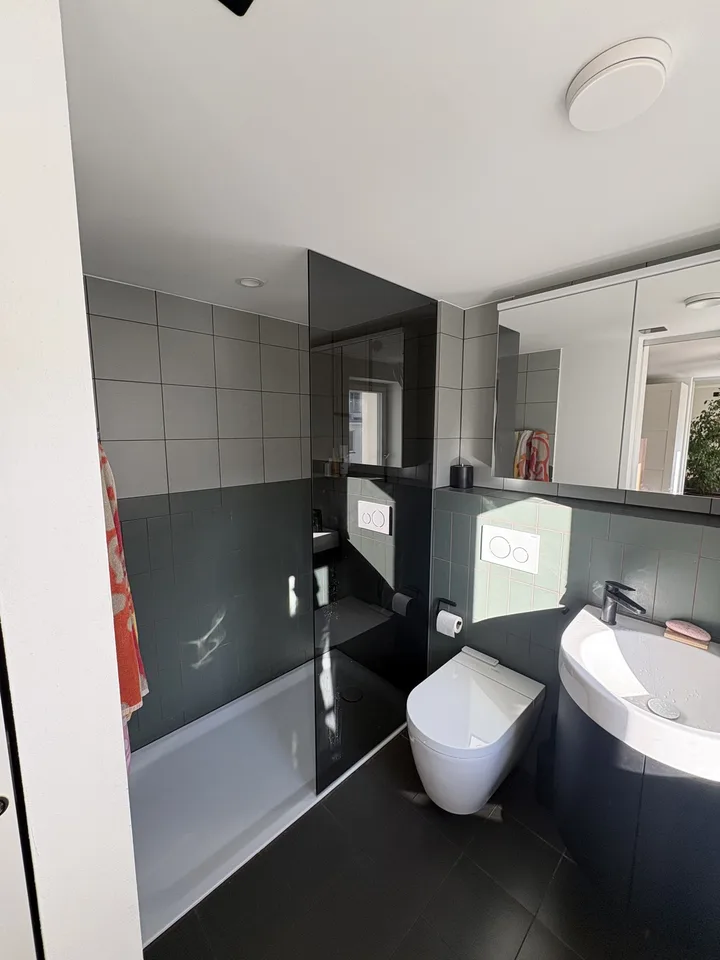 Living directly on the Reuss and by the water tower! – photo 14 of 18