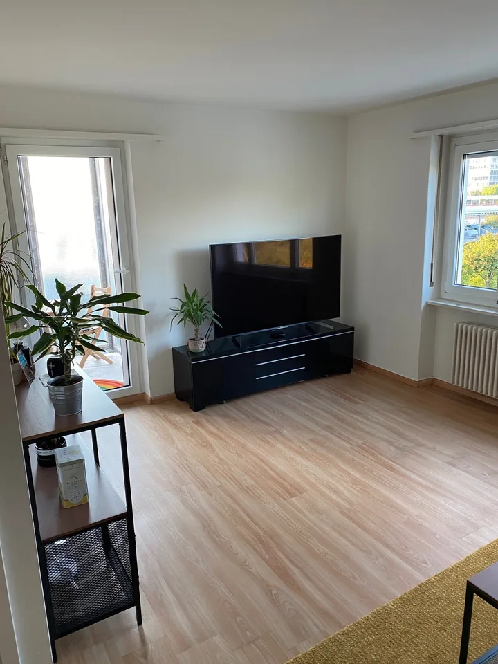 Helle Wohnung mit Balkon zum Wohlfühlen – Foto 5 von 8