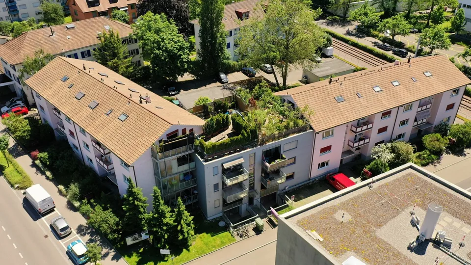 Helle Wohnung mit Balkon zum Wohlfühlen – Foto 3 von 8