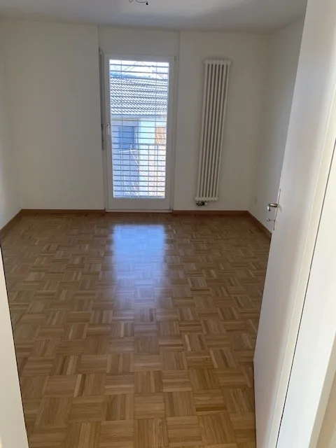 Appartamento di 5 camere, 100,8 m2, 1° piano, a Münchenstein vicino a Gartenstadt – foto 8 di 13