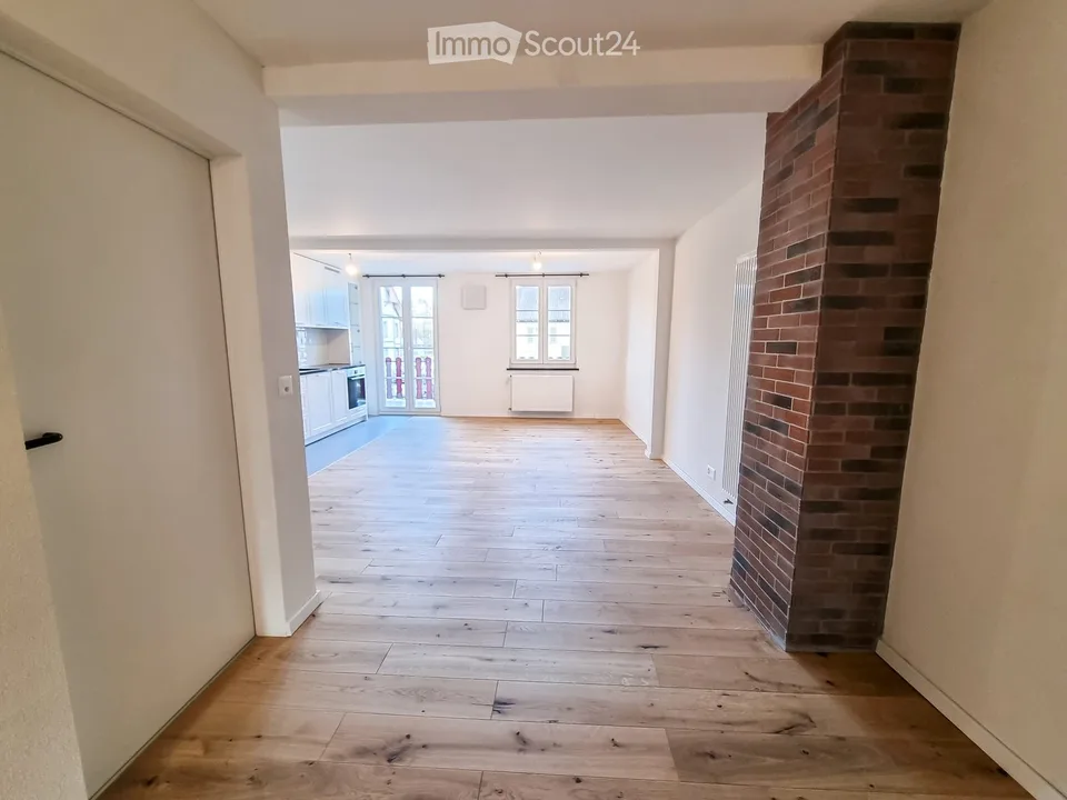 Maison unifamiliale rénovée avec potentiel de rendement – photo 9 sur 12