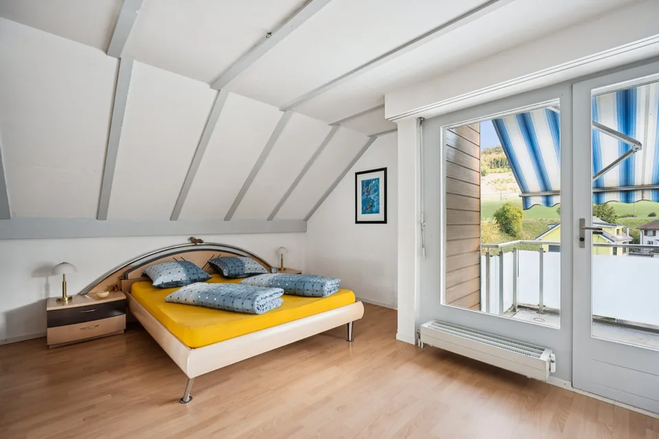 Appartamento in proprietà di 5,5 locali in mansarda con vista – foto 10 di 12