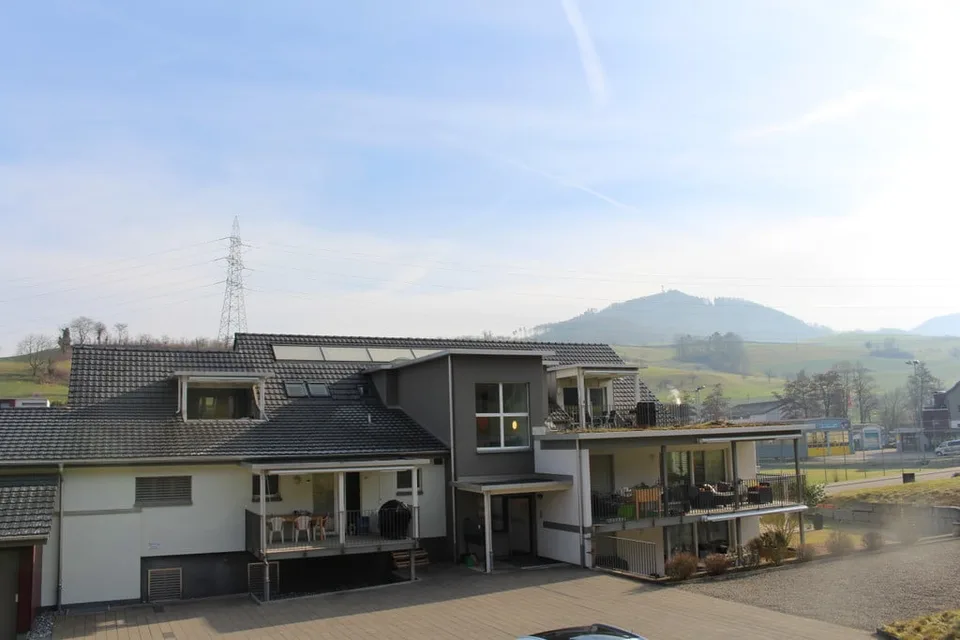 SPACIOUS: Modern 5.5-room apartment – photo 10 of 12