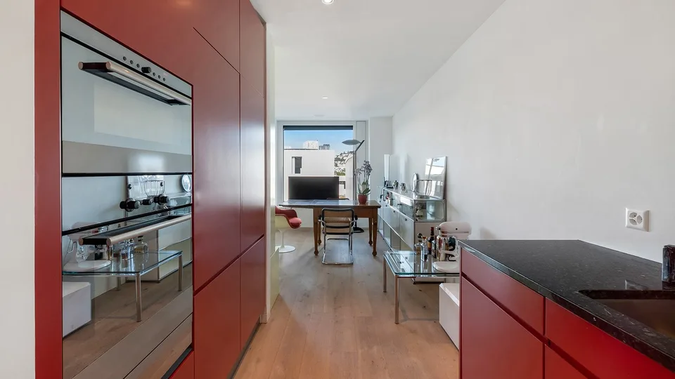 Appassionati di design e architettura, attenzione! Appartamento da sogno a Löwenbräu – foto 7 di 13