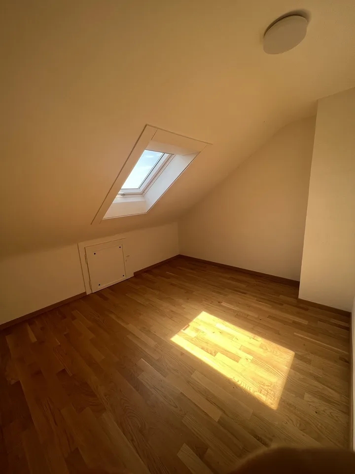 3-bedroom apartment for rent in Biel – photo 10 of 10