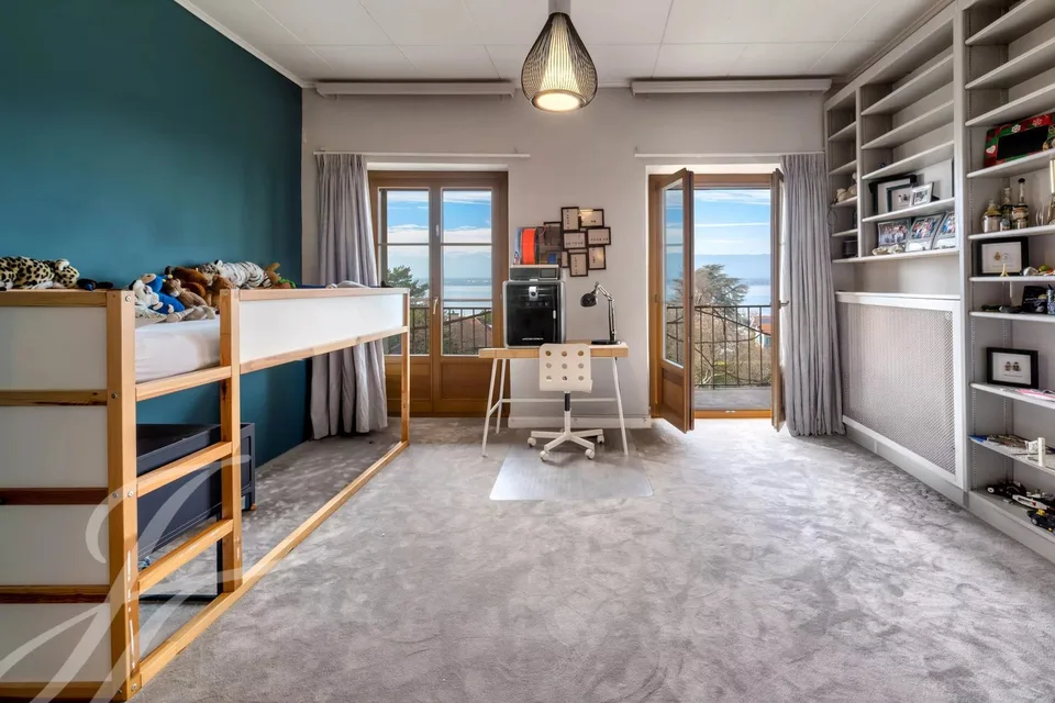 Schönes Dorfhaus mit Panoramablick auf den See – Foto 13 von 13