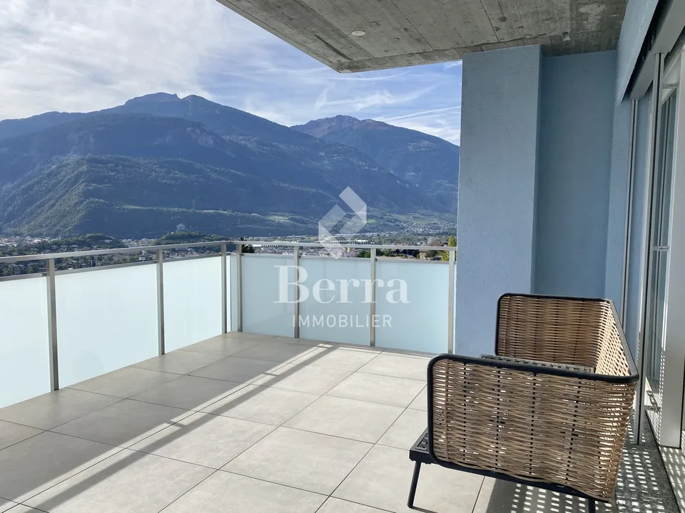 Appartement de 4.5 pièces dans une PPE de 2 appartements seulement ! – photo 2 sur 13