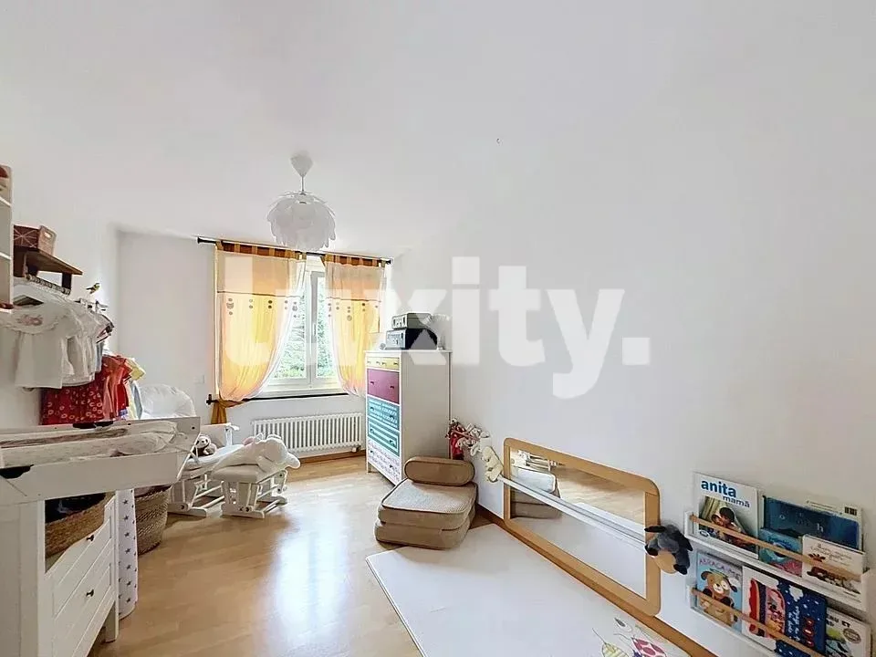 Bella villa a schiera di 5 locali con giardino e terrazza a Rolle – foto 6 di 8