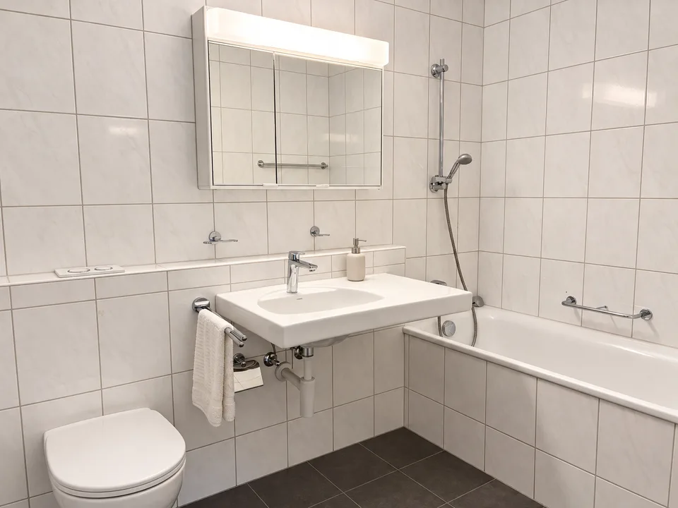 Appartamento luminoso 4.5 locali al piano terra a Bülach – disponibile immediatamente! – foto 3 di 5