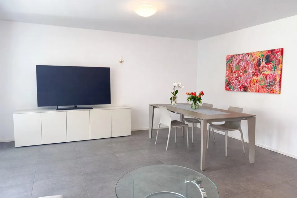 4,5-Zimmer-Wohnung mit Wintergarten und privat Garten – Foto 7 von 22