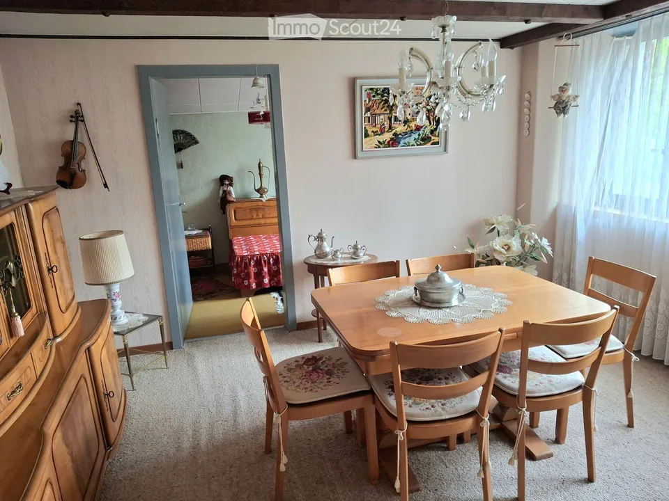 Alte Jurassische Farm mit 17 Garagen und 2 Wohnungen – Foto 7 von 16