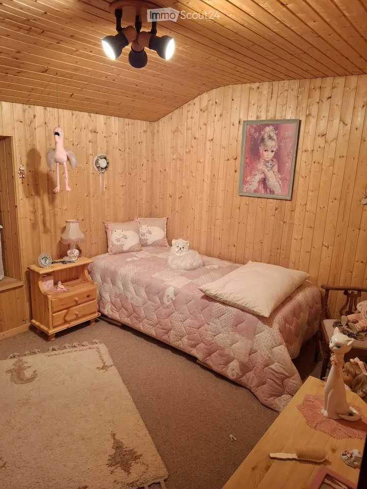 Alte Jurassische Farm mit 17 Garagen und 2 Wohnungen – Foto 9 von 16