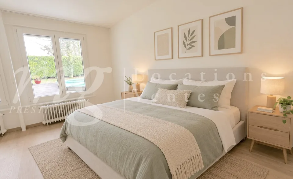 GRANDE CASA INDIVIDUALE DI 8 LOCALI -- BELLISSIMO GIARDINO RECINTATO CON ALBERI E PISCINA NUOVA – foto 10 di 13