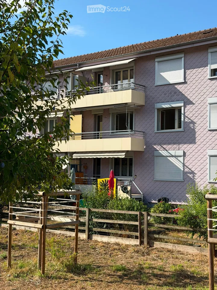 Charmante 3-Zimmer-Wohnung mit Südbalkon, Blick ins Grüne & Carport in Pratteln – Foto 10 von 11