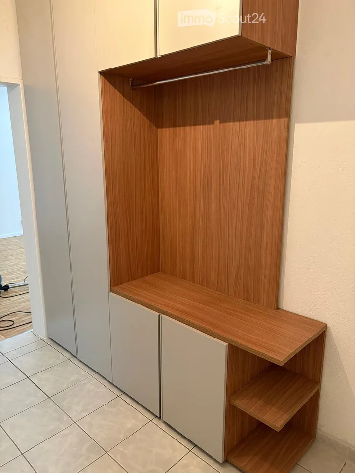 Geräumige 4,5-Zimmer-Wohnung in Giubiasco – Foto 4 von 5