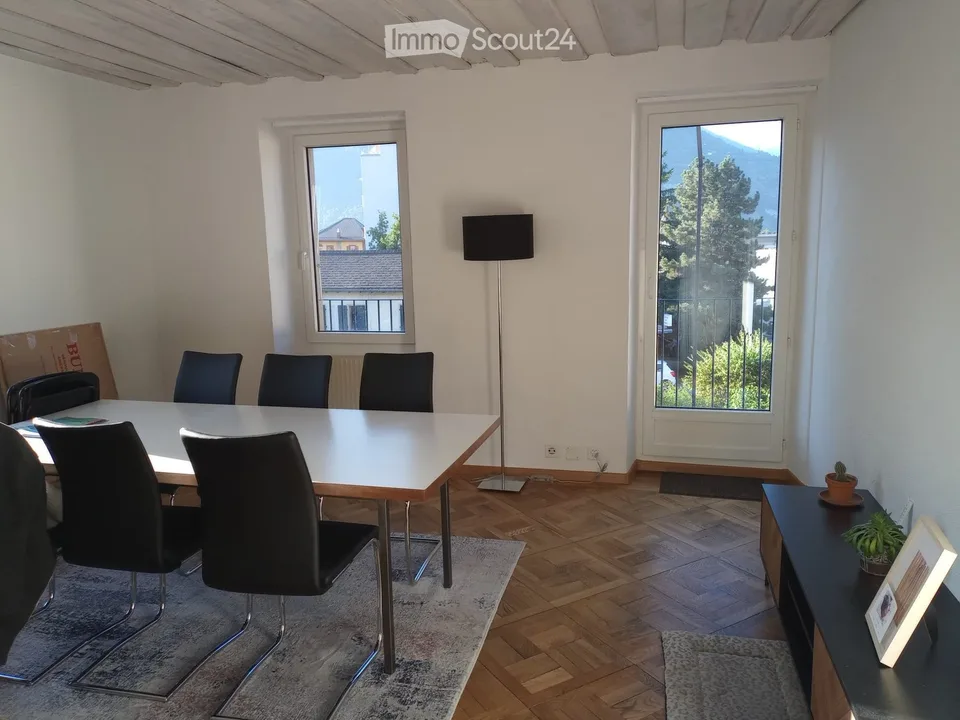 Wohnung im Dachgeschoss mit 4 Zimmern im Stadtzentrum von Sierre – Foto 3 von 5
