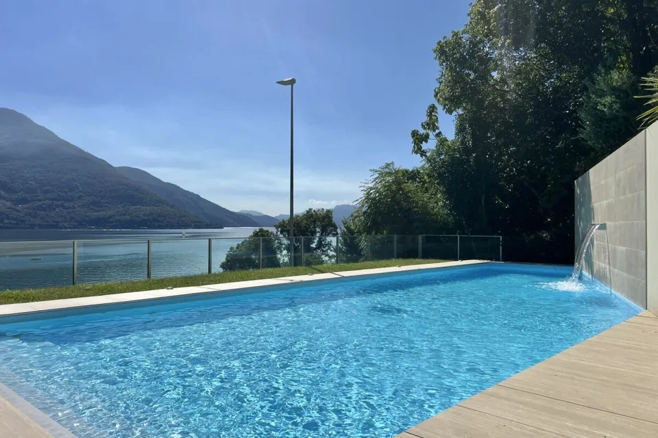 Vivere con eleganza sul Lago Maggiore - una spettacolare vista panoramica a 180° – foto 30 di 30