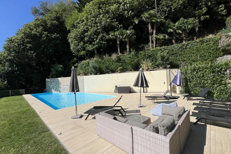 Vivere con eleganza sul Lago Maggiore - una spettacolare vista panoramica a 180° – foto 14 di 30