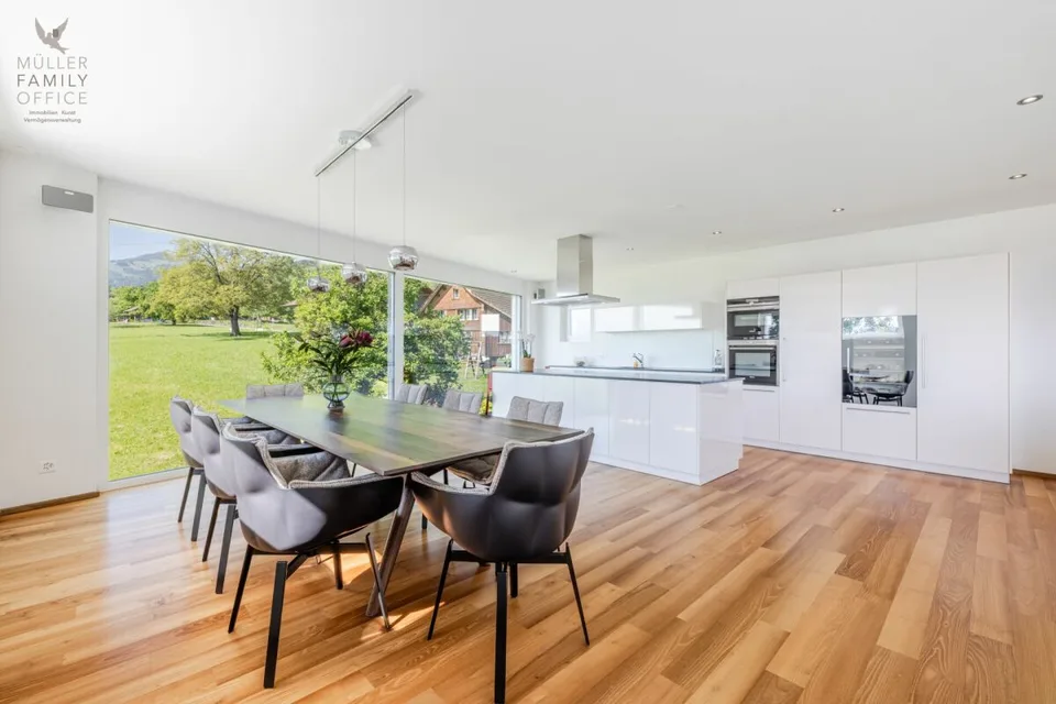 Exklusives 6 1/2 Zimmer-Einfamilienhaus mit hochwertiger Ausstattung – Foto 7 von 13