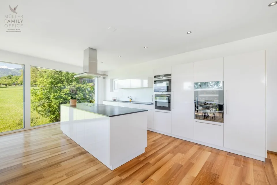 Exklusives 6 1/2 Zimmer-Einfamilienhaus mit hochwertiger Ausstattung – Foto 9 von 13