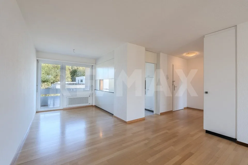 Appartamento di 3.5 locali ben curato con due balconi – foto 4 di 13