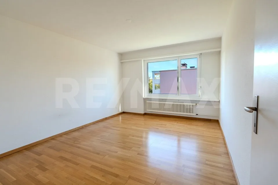 Appartamento di 3.5 locali ben curato con due balconi – foto 8 di 13