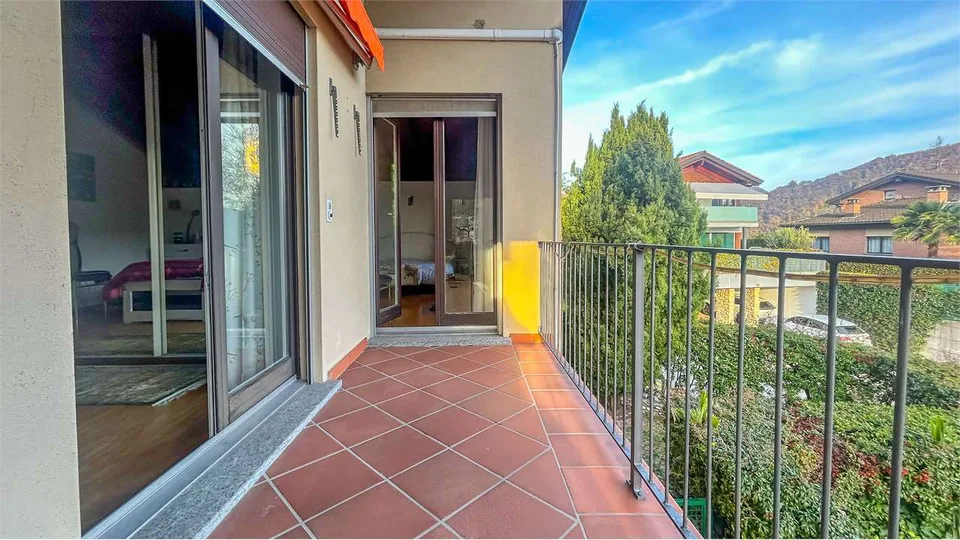 ELEGANTE VILLA CON GIARDINO IN ZONA STRATEGICA – foto 10 di 12