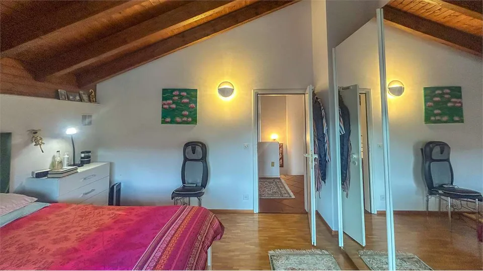 ELEGANTE VILLA CON GIARDINO IN ZONA STRATEGICA – foto 11 di 12