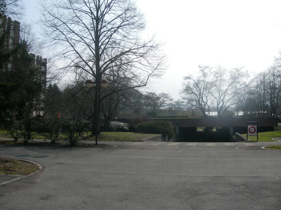 Garagenbox als Autoeinstellplatz zu vermieten – Foto 2 von 2
