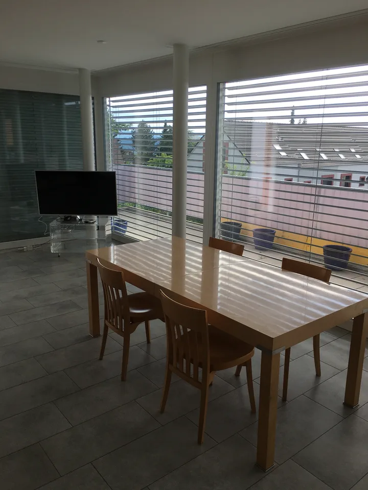 Maison unifamiliale indépendante avec vue lointaine – photo 4 sur 12