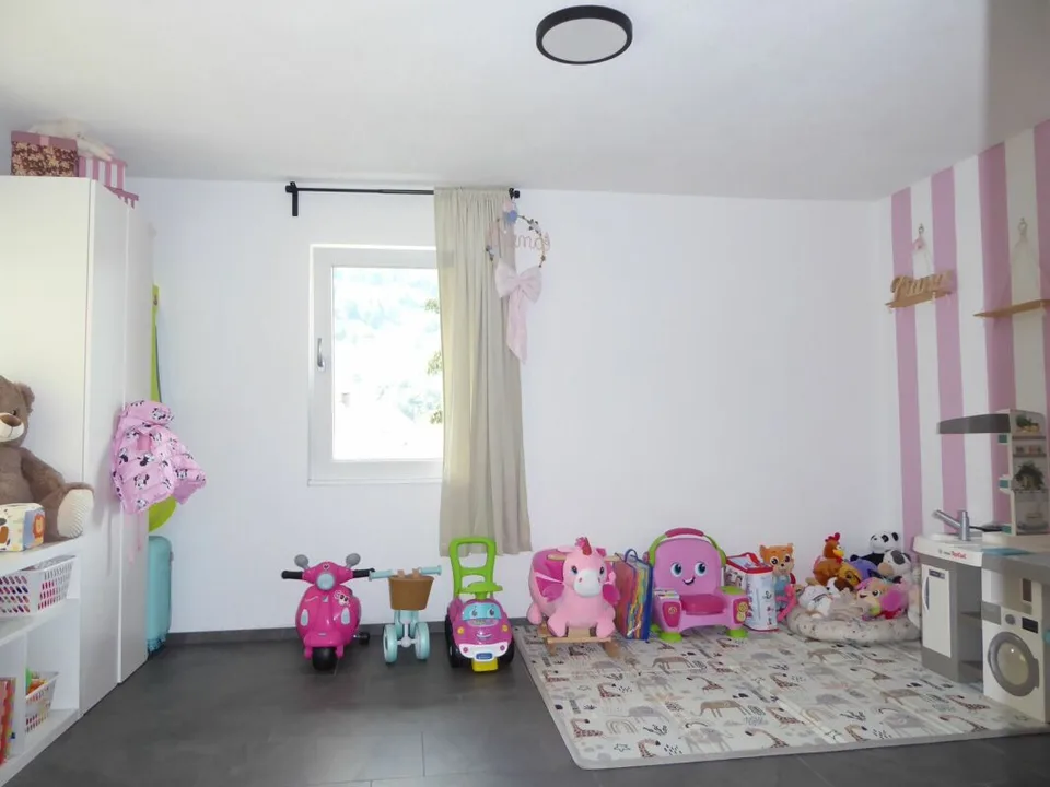 Appartamento di 4 1/2 locali in una zona tranquilla – foto 8 di 14