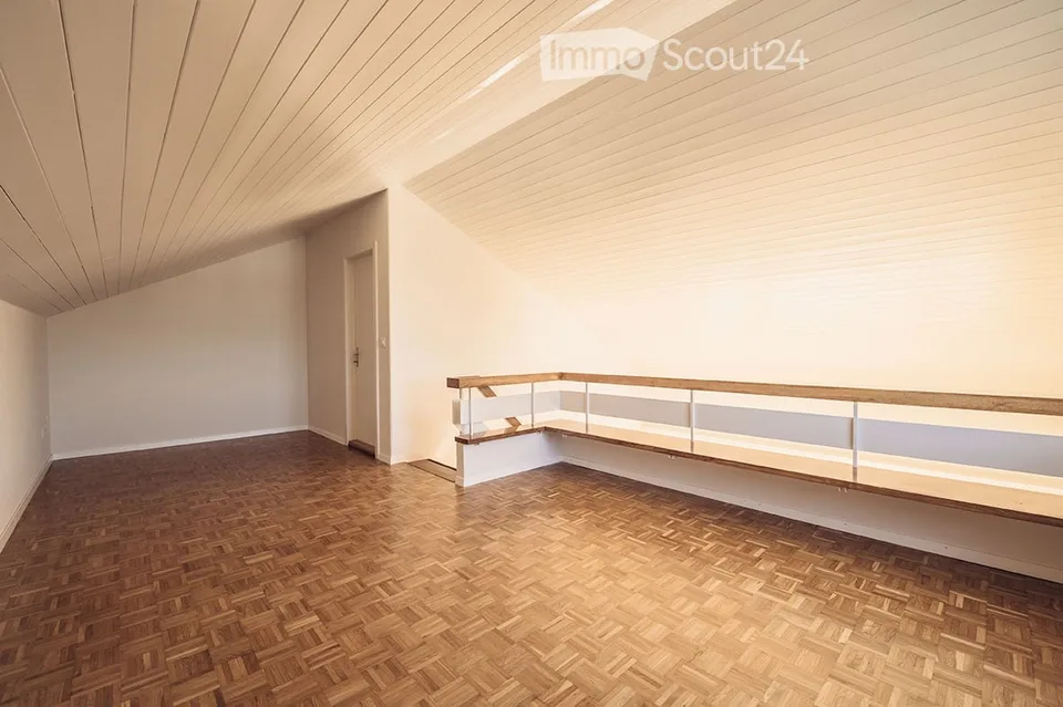 Appartamento soleggiato di 5 locali con galleria a Ittigen – foto 9 di 12