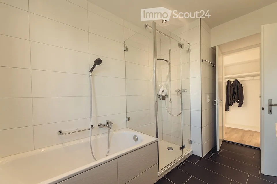 Appartamento soleggiato di 5 locali con galleria a Ittigen – foto 5 di 12