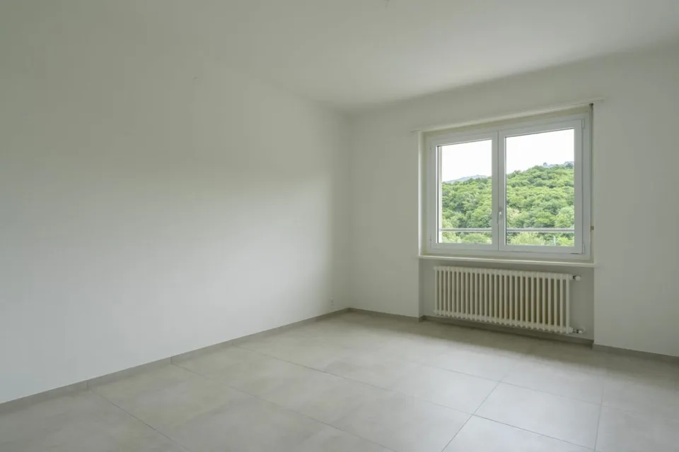 Letztes Stockwerk 4.5 Zimmer in Taverne zu vermieten – Foto 8 von 10