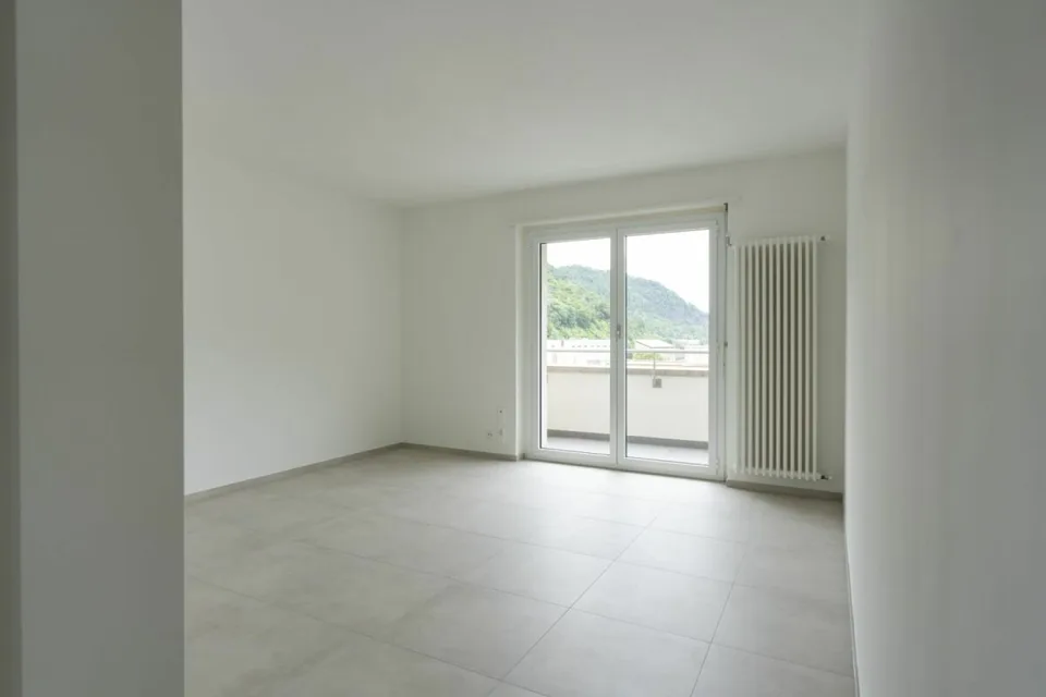 Letztes Stockwerk 4.5 Zimmer in Taverne zu vermieten – Foto 9 von 10