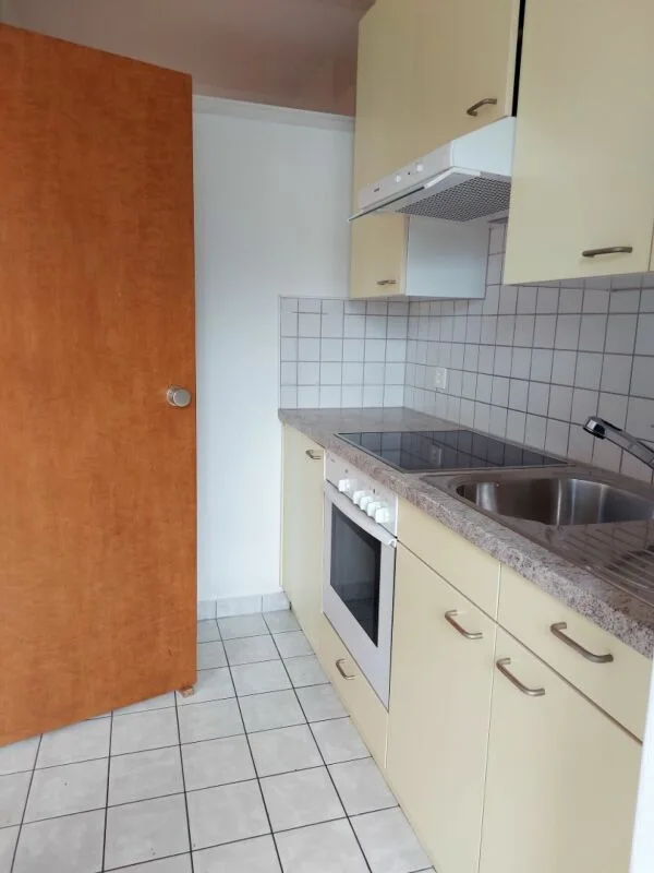 Mietwohnung mit 2.5 Zimmern im 2. Stock – Foto 2 von 6