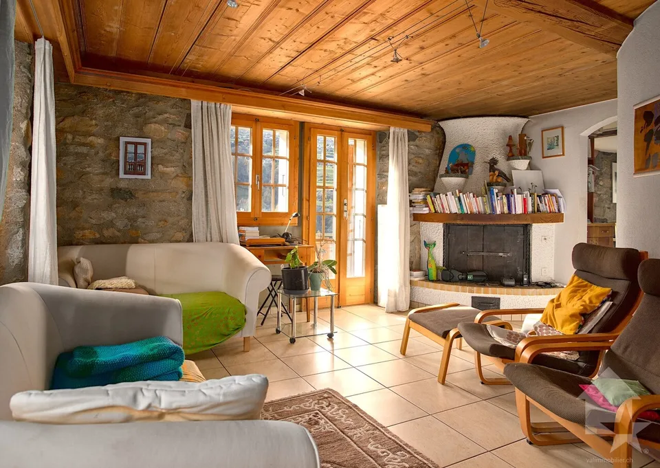 Chalet di 5.5 locali con fascino, 180 m2, posizione soleggiata – foto 2 di 13