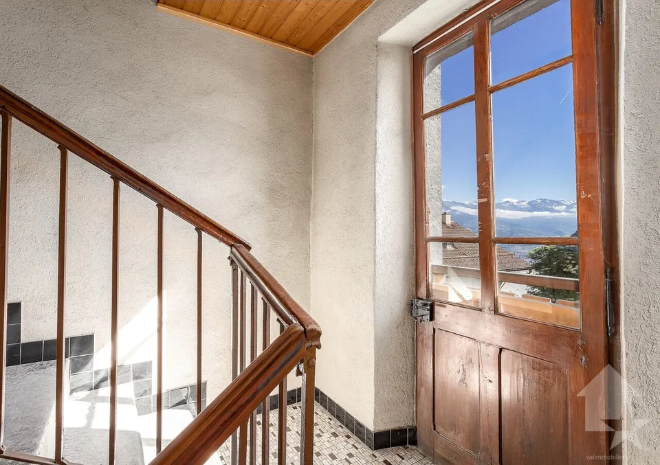 Casa di villaggio da ristrutturare, 10 locali + spazi commerciali, 400 m2 – foto 5 di 13