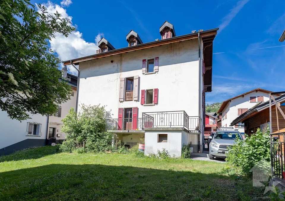 Casa di villaggio da ristrutturare, 10 locali + spazi commerciali, 400 m2 – foto 8 di 13