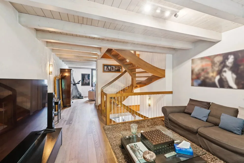 Maison rénovée dans un corps de ferme – photo 21 sur 26