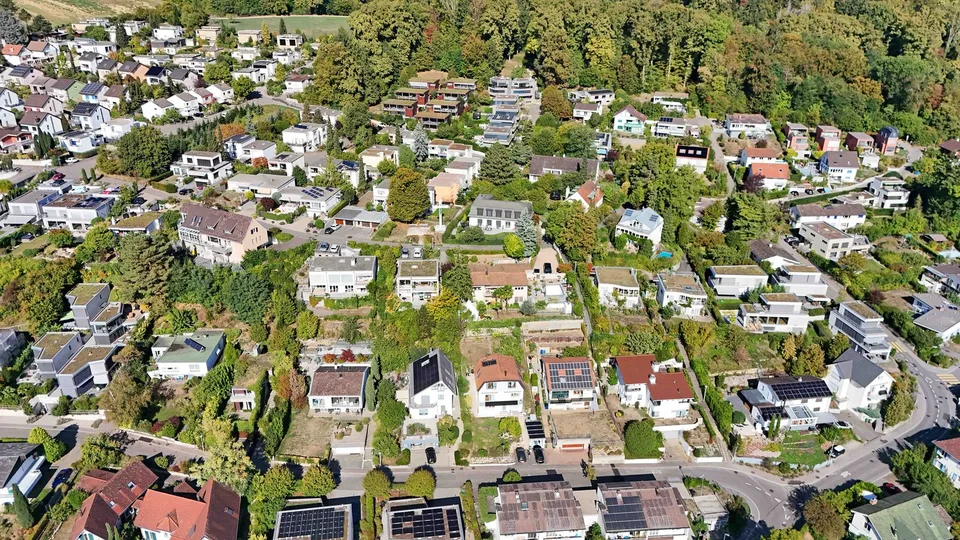 Charmantes Einfamilienhaus mit Garten an ruhiger Lage in Reinach – Foto 13 von 13