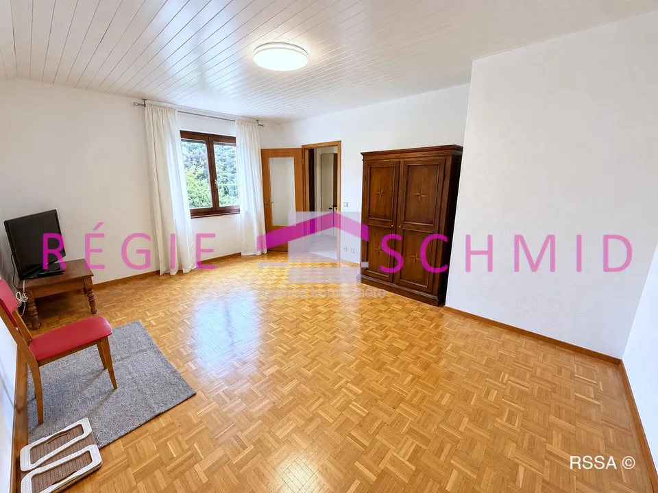 Villa individuelle de 8,5 pièces à Trélex au calme avec piscine – photo 10 sur 10