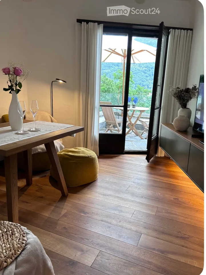2.5 room Casa with lake view of Lake Lugano – photo 2 of 5