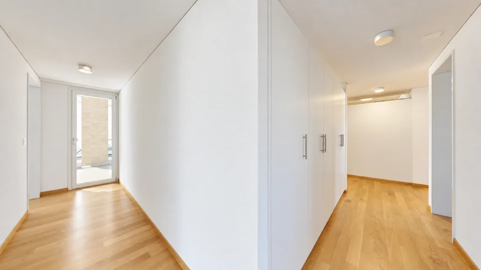 Appartement spacieux 4.5 pièces au rez-de-chaussée avec balcon de 26 m² à Büron – photo 5 sur 12