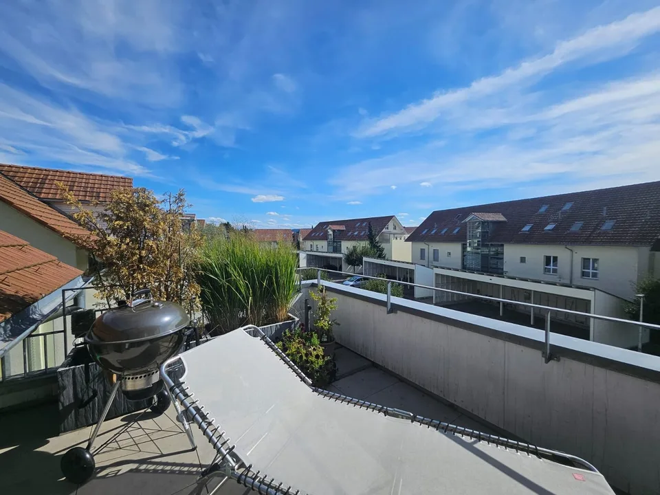 Delizioso appartamento 4.5 locali in maisonnette a Kirchberg – foto 13 di 14
