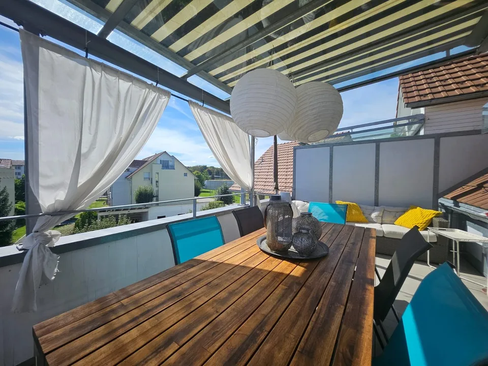Delizioso appartamento 4.5 locali in maisonnette a Kirchberg – foto 12 di 14
