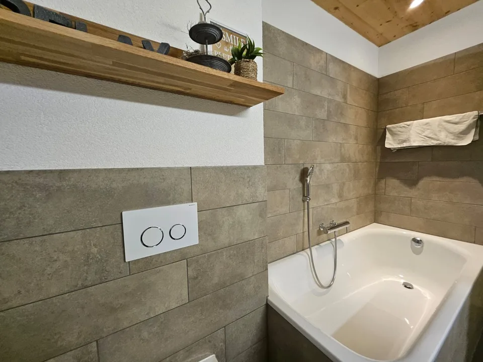 Delizioso appartamento 4.5 locali in maisonnette a Kirchberg – foto 7 di 14