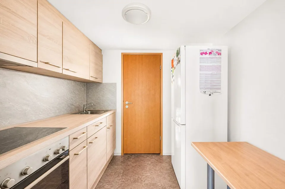 Maison familiale entièrement louée avec 5 appartements, 2 places de parking, 5,5% de rendement & potentiel de développement! – photo 9 sur 14